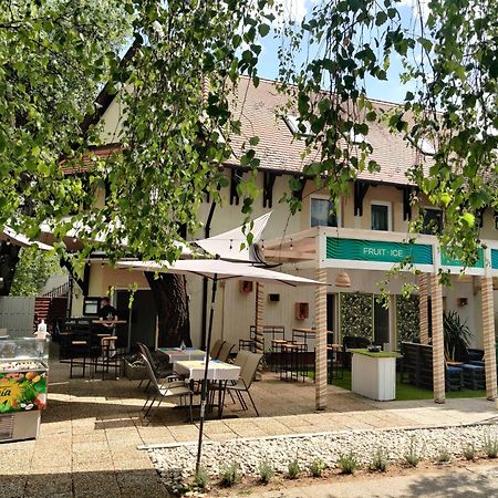 Villa Itália Guest House Siófok Exterior foto